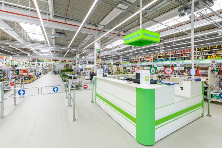 HOLIDAY PARK RETAIL CENTER - BUILDING OF THE YEAR